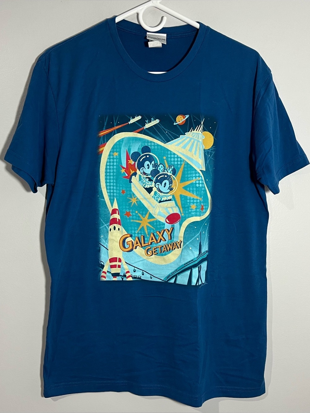 Disney Wonderground Gallery Tomorrowland Galaxy Getaway T-Shirt Adult Medium